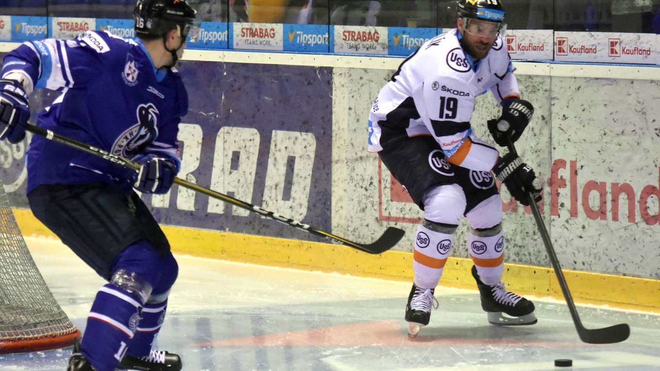 Michel Miklík (vpravo).