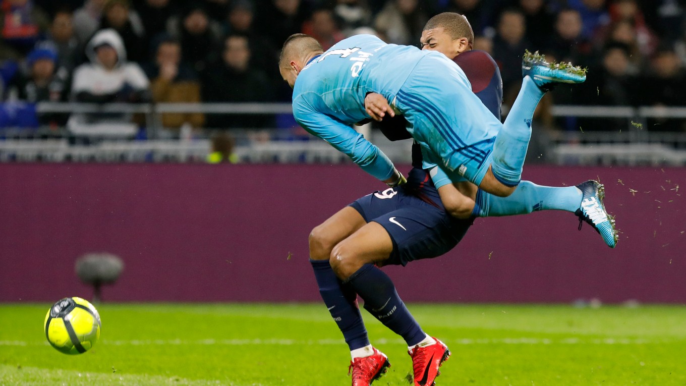 Kylian Mbappé bude PSG chýbať aj dva mesiace.