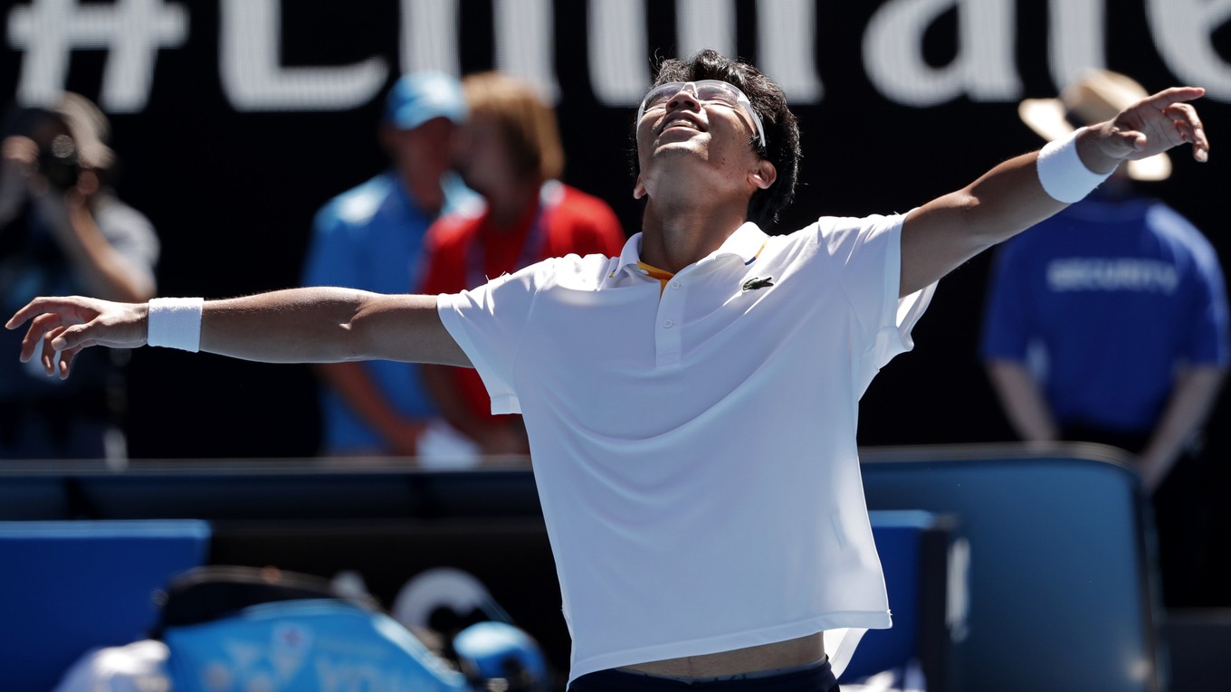 Juhokórejský tenista Hje-On Čchung sa prebojoval do semifinále Australian Open.