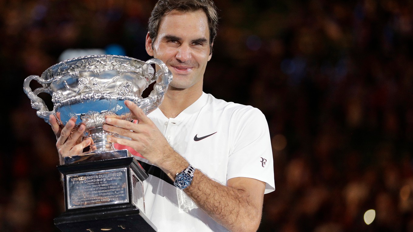 Roger Federer sa naposledy tešil zo zisku trofeje na Australian Open.
