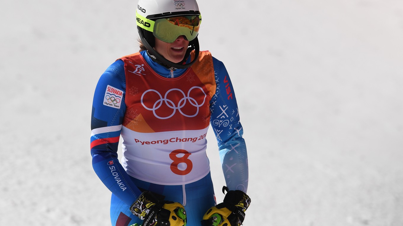 Veronika Velez-Zuzulová po dojazde do cieľa slalomu.