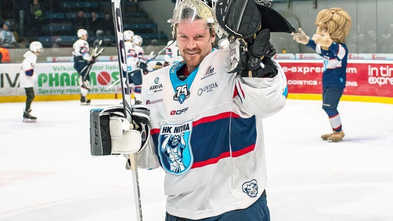 Nathan Lawson odohral za Nitru 23 zápasov, z ktorých sa 16-krát tešil z výhry.