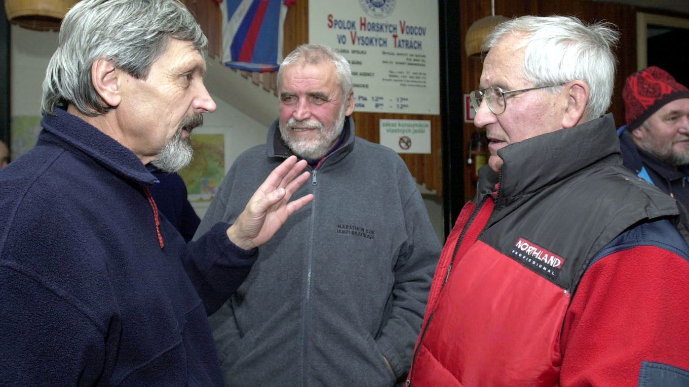 Zľava sú Miloslav Neuman, Ivan Fiala, Ivan Gálfy a celkom vpravo Michal Orolín.