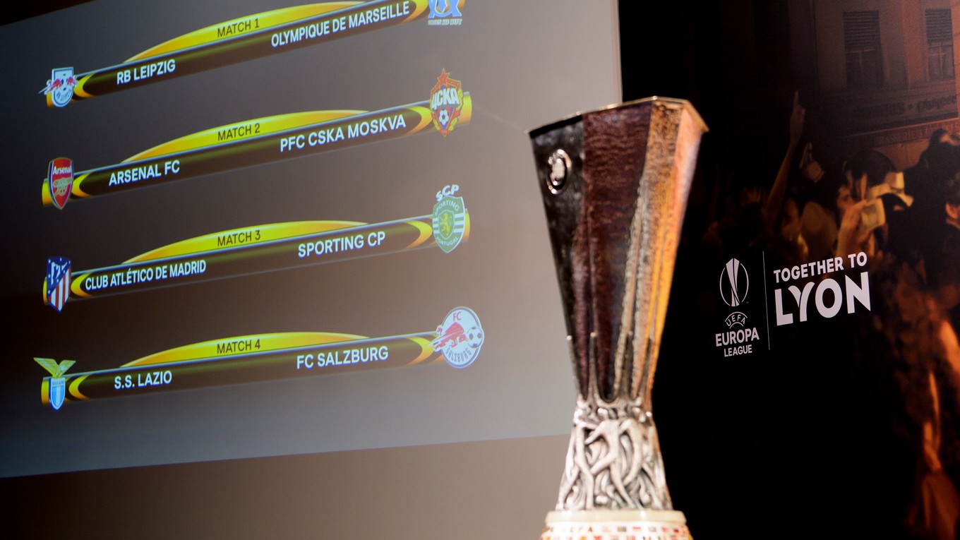 Momentka zo žrebu štvrťfinále Európskej ligy 2017/2018.