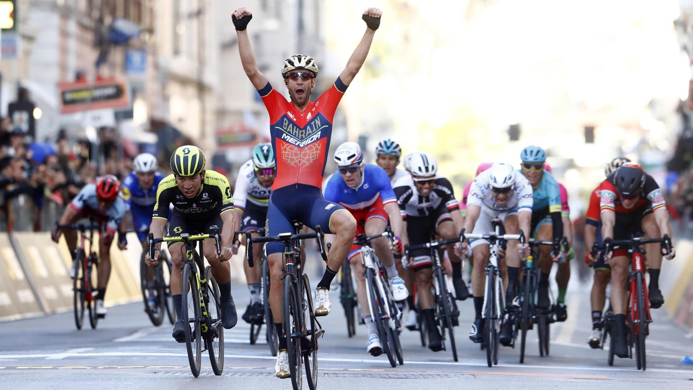 Vincenzo Nibali sa raduje z víťazstva na monumentálnej klasike Miláno - San Remo 2018.