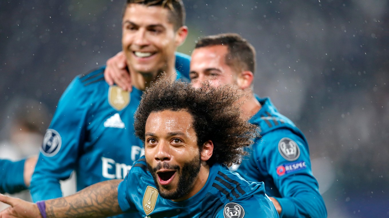 Futbalisti Realu Madrid sa radujú po jednom z gólov. V popredí Marcelo, za ním Cristiano Ronaldo (vľavo) a Lucas Vazquez.