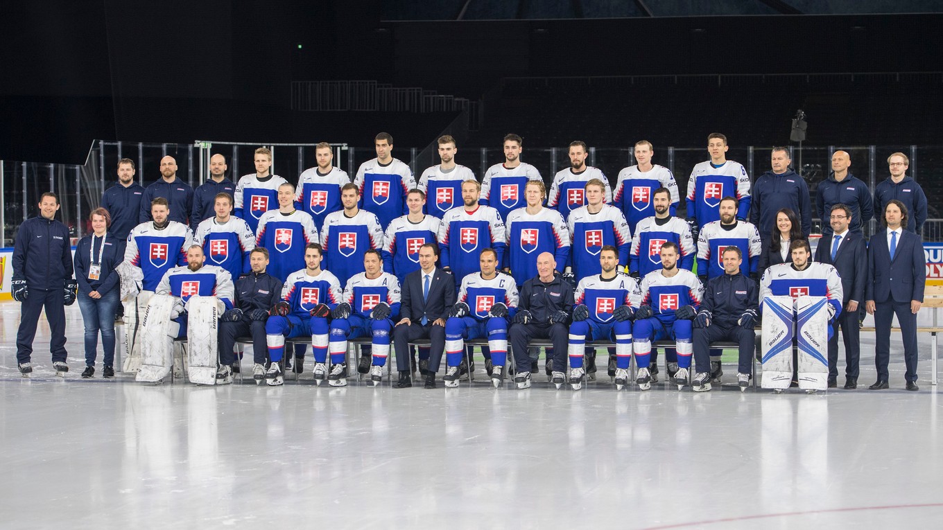 Slovenský tím absolvoval fotenie na MS v hokeji 2018.