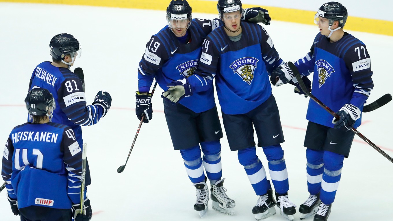 Hokejisti Fínska zdolali USA a vyhrali základnú B-skupinu.