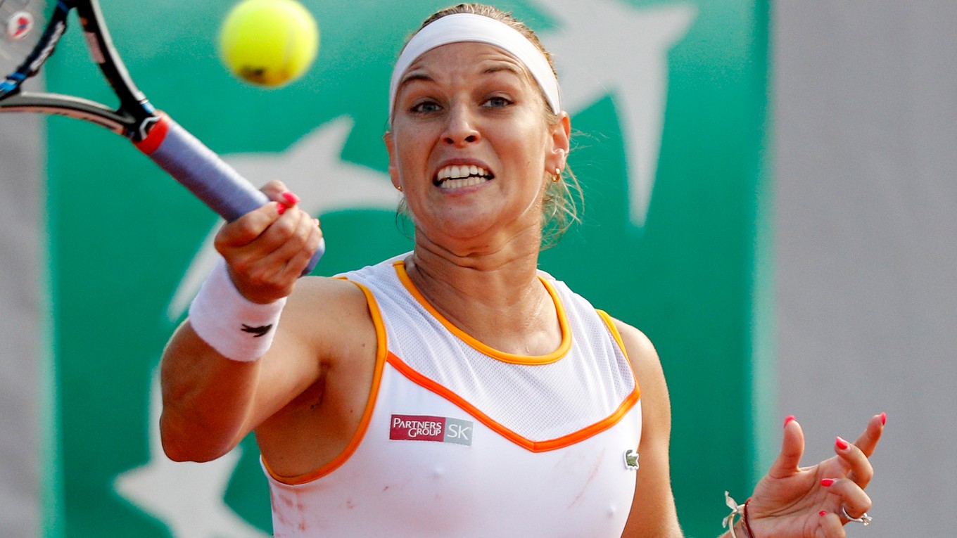 Dominika Cibulková vypadla na Roland Garros v prvom kole.