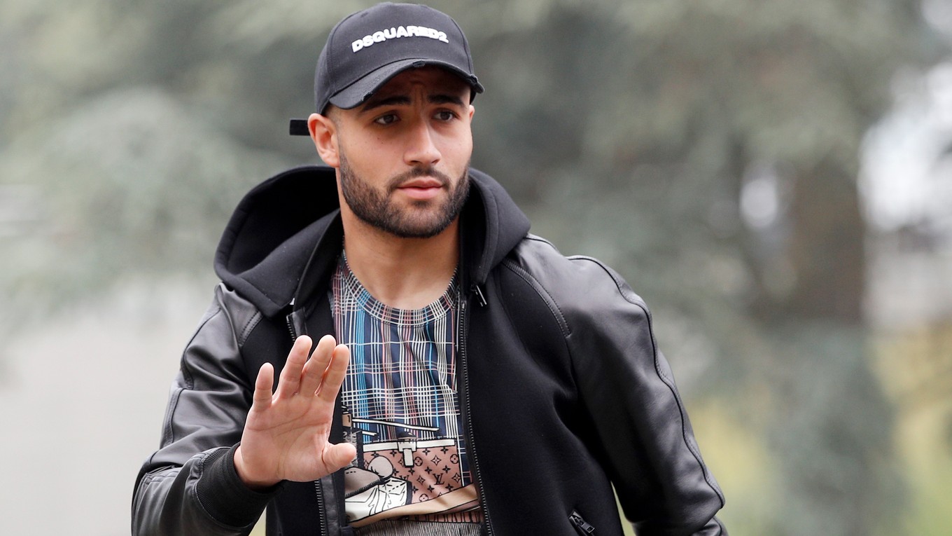 Nabil Fekir sa už chystal presťahovať do Liverpoolu.