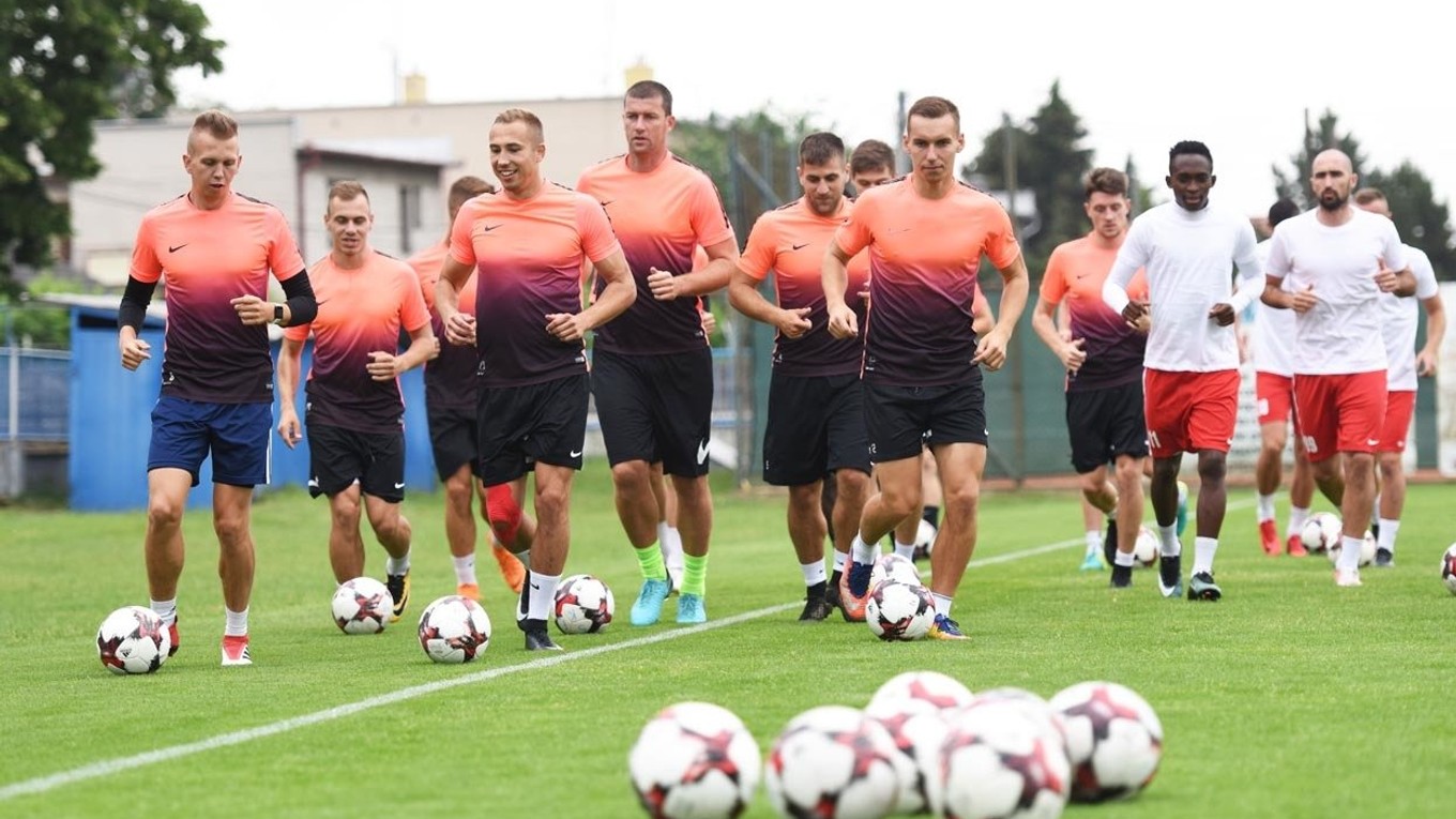 Od štvrtku trénuje už aj ligový nováčik ŠKF Sereď. 