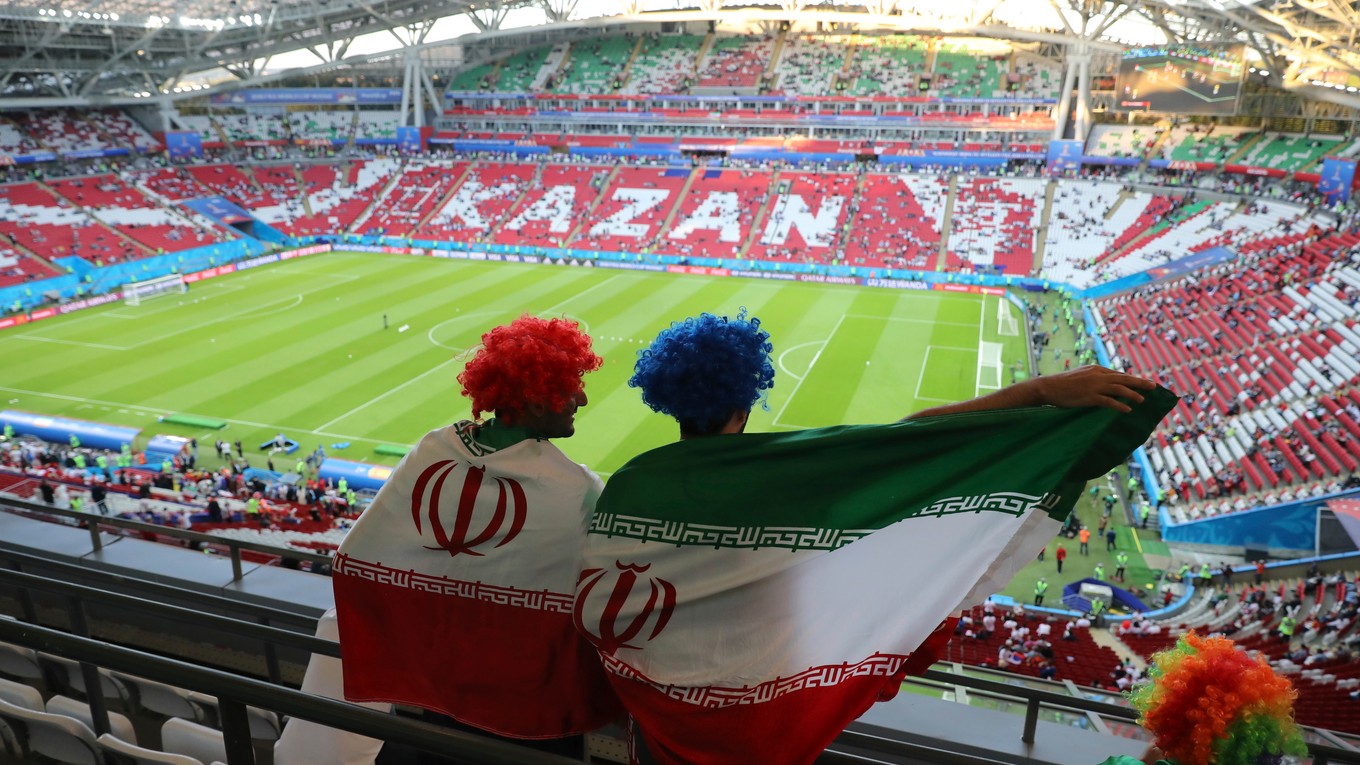 Iránski fanúšikovia sa snažili rušiť spánok hráčom Portugalska.