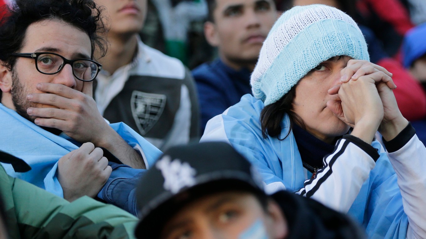 Argentína je posadnutá futbalom a jej fanúšikovia neberú nič iné ako zlato.