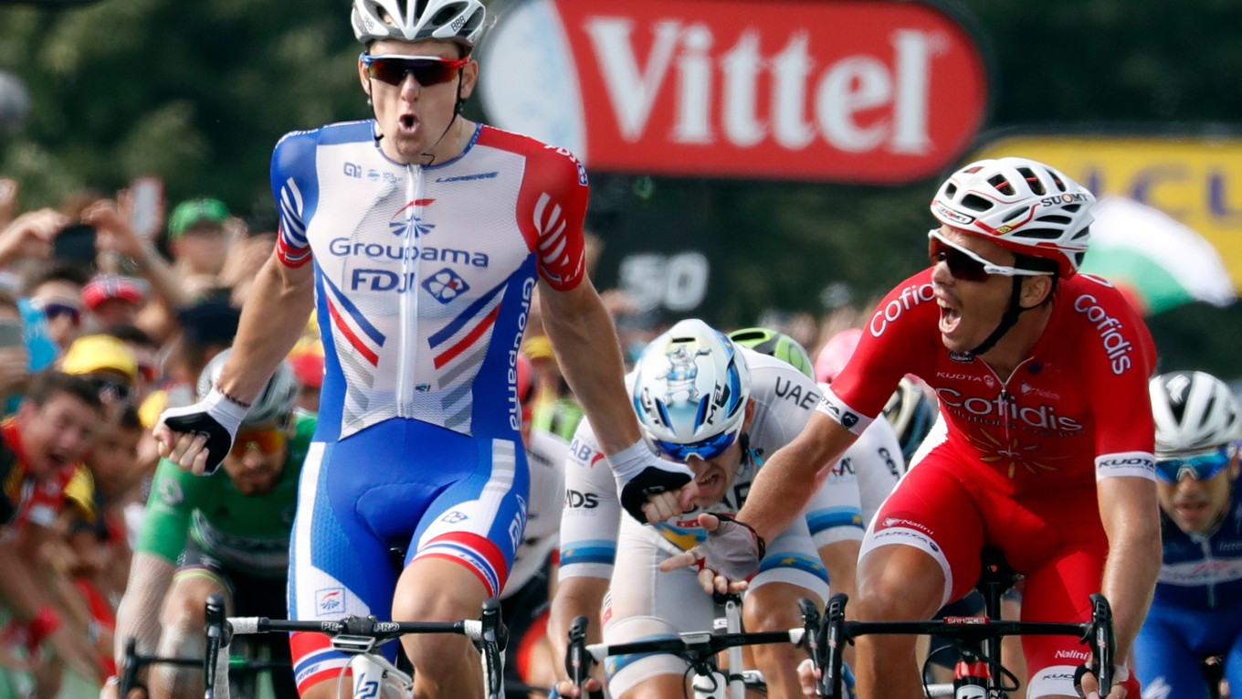 Arnaud Démare sa raduje z víťazstva v 18. etape na Tour de France 2018.