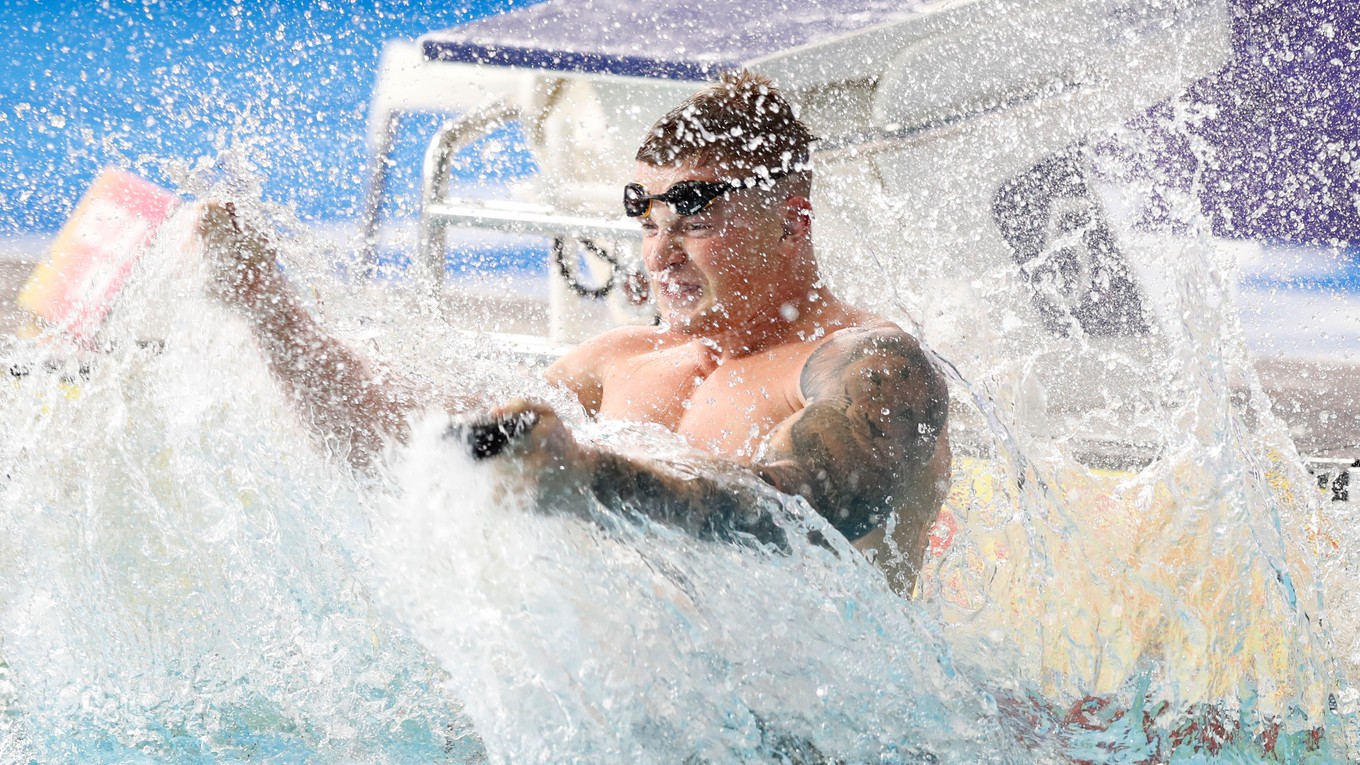 Svetový rekordér Adam Peaty.