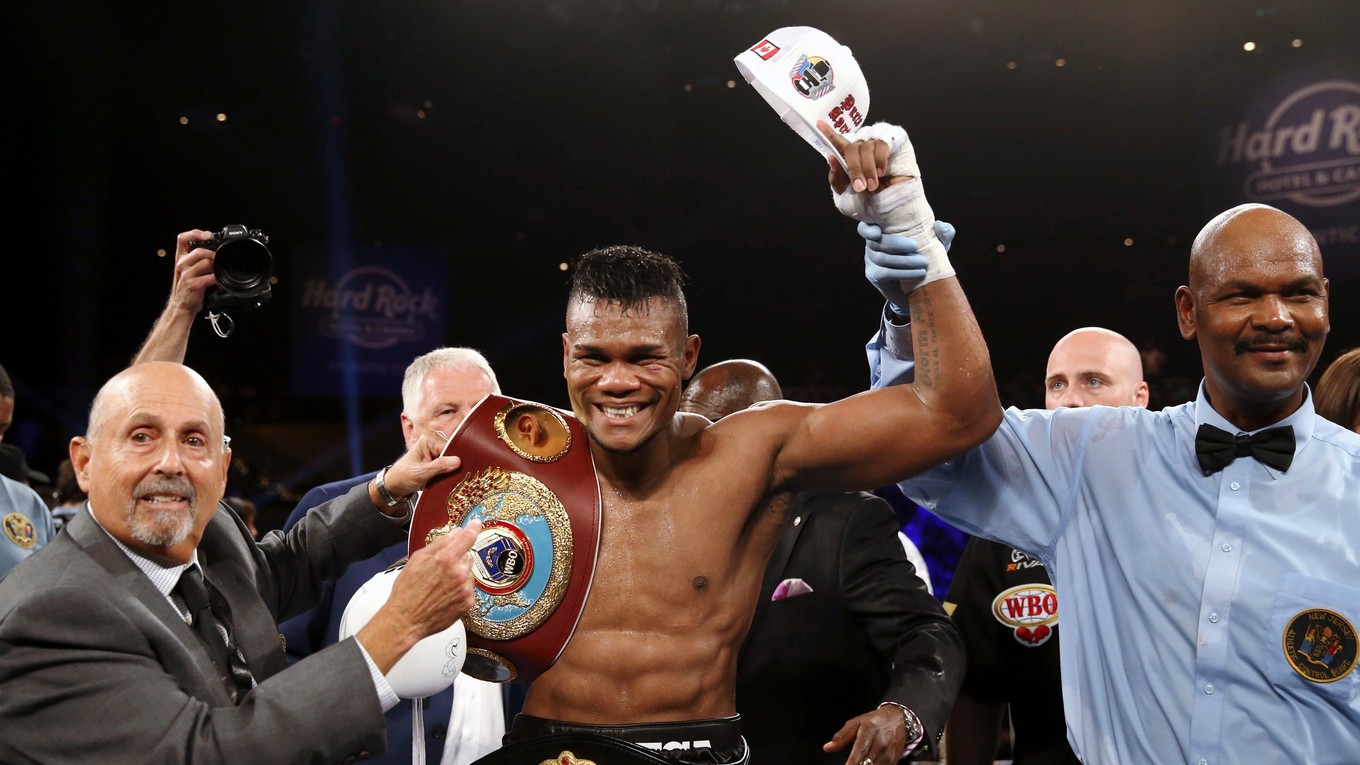 Eleider Alvarez získal majstrovský opasok organizácie WBO.