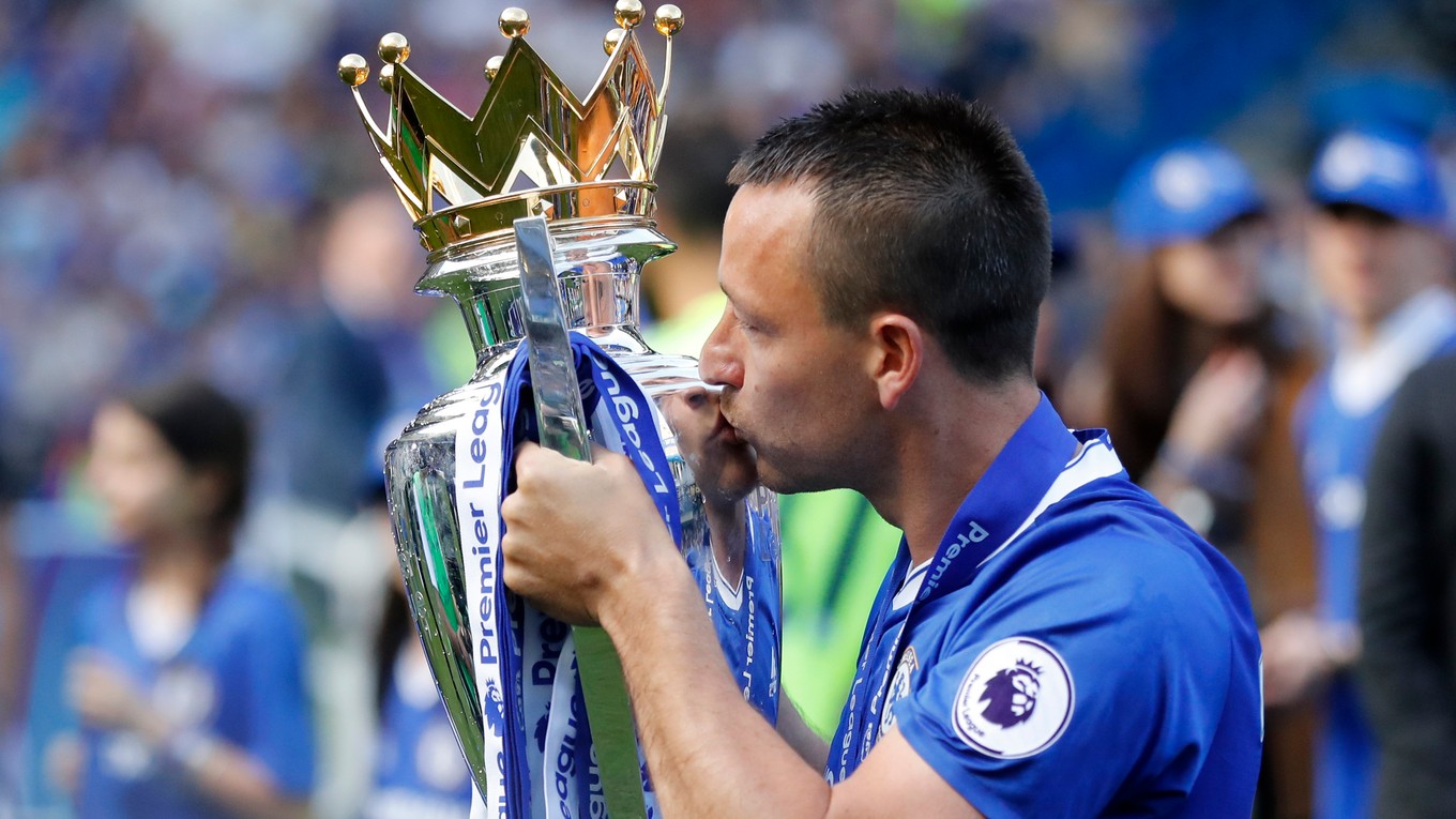 Väčšinu svojej kariéry prežil John Terry v drese Chelsea.