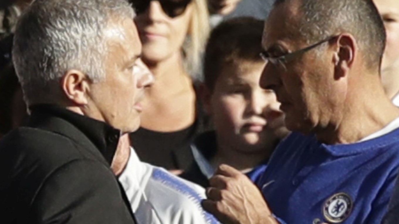 Jose Mourinho a tréner Chelsea Maurizio Sarri.