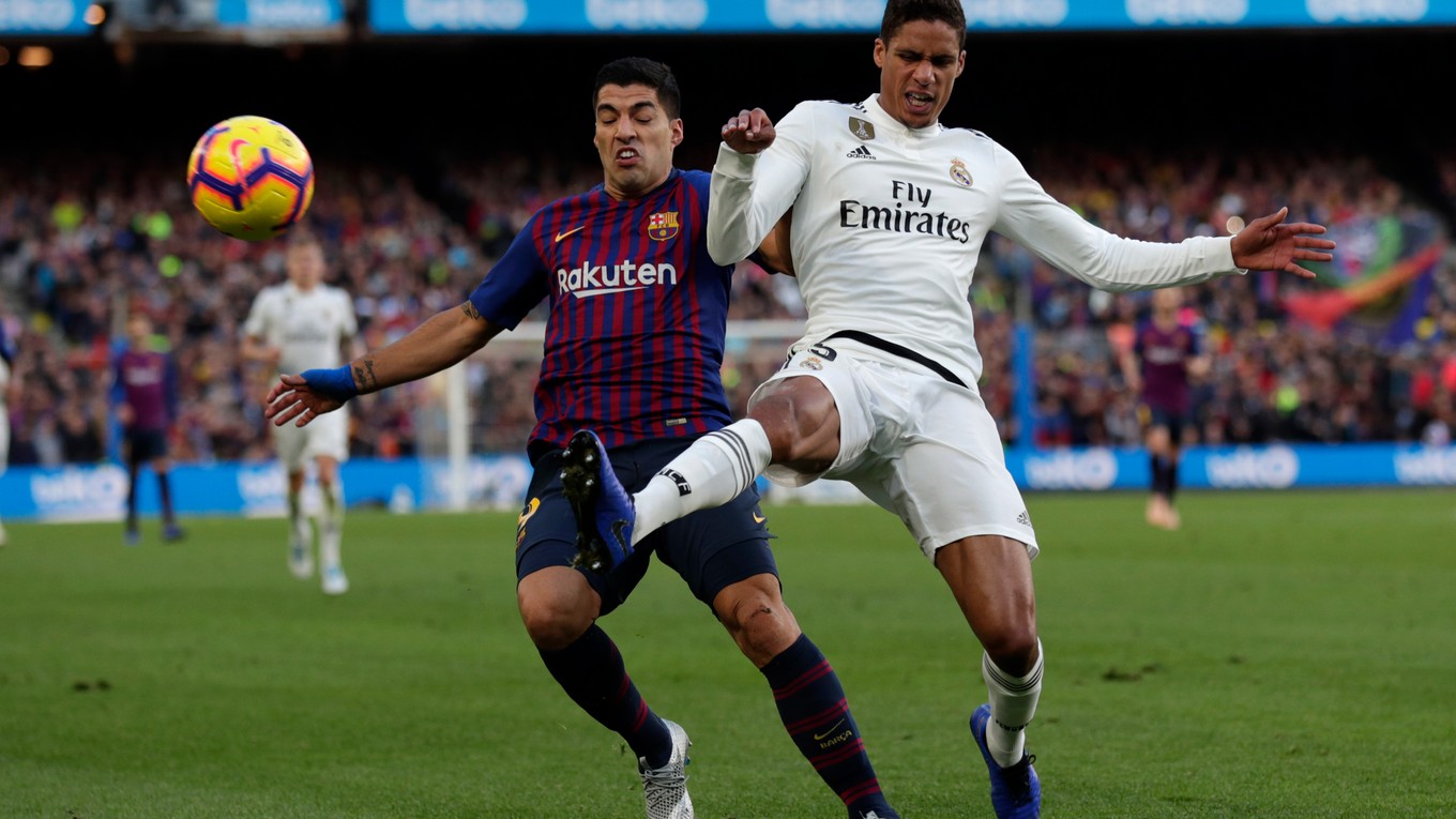 Raphael Varane (vpravo).