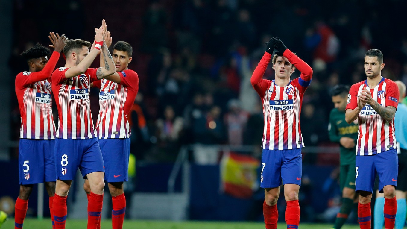 Spokojní hráči Atlética po víťazstve nad Borussiou Dortmund.