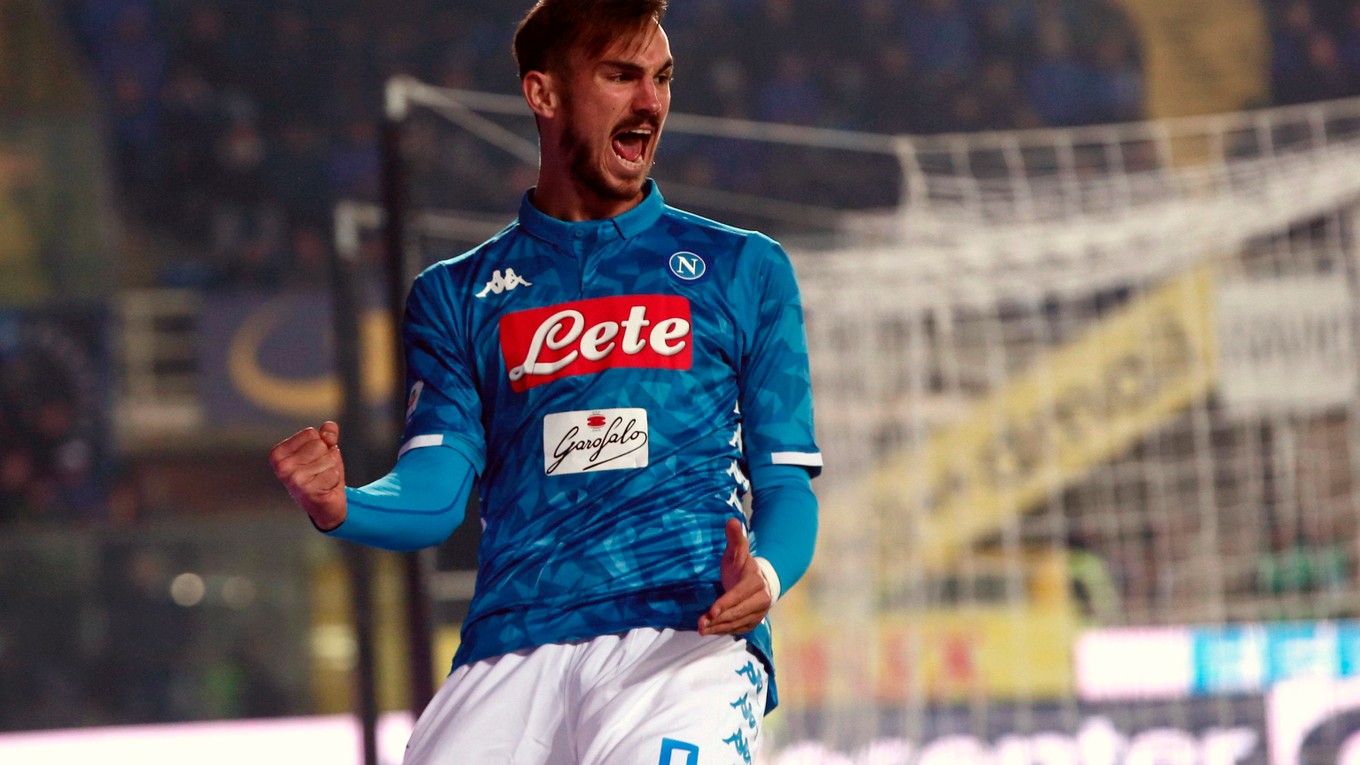 Na snímke hráč Neapola Fabian Ruiz oslavuje svoj gól v zápase 14. kola talianskej futbalovej Serie A Atalanta Bergamo - SSC Neapol v Bergame 3. decembra 2018.