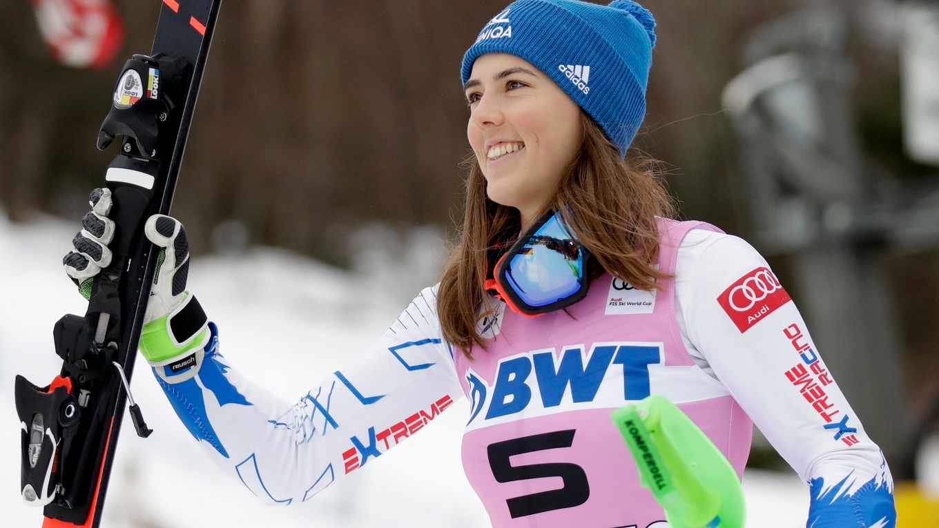 Slovenská lyžiarka Petra Vlhová sa teší z druhého miesta v slalome Svetového pohára alpských lyžiarok v americkom stredisku Killington 25. novembra 2018.