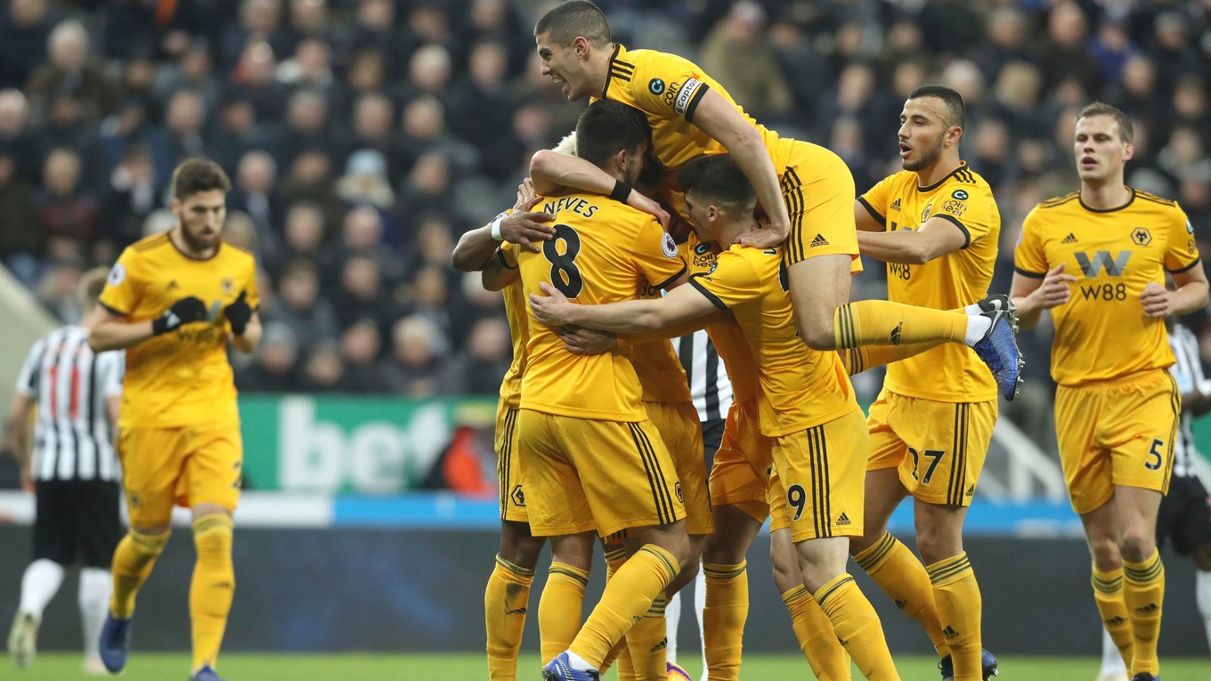 Gólová radosť hráčov Wolverhamptonu.