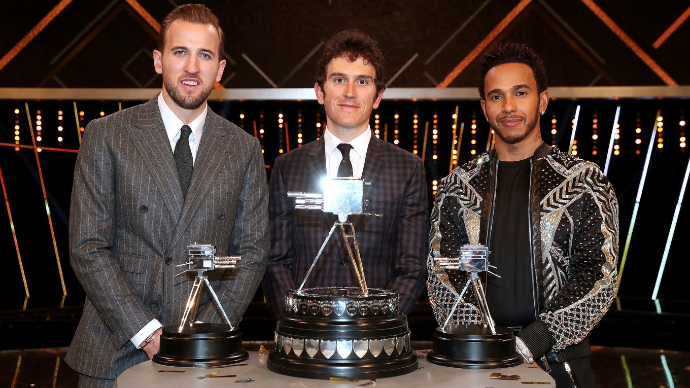 Zľava Harry Kane, Geraint Thomas a Lewis Hamilton.