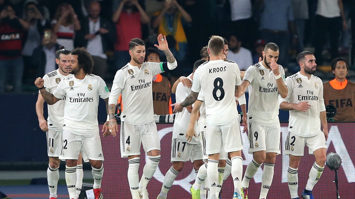 Real Madrid oslavuje postup do finále.