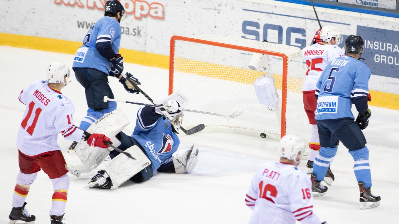 Ilustračná fotografia zo zápasu Jokerit Helsinki - HC Slovan Bratislava.