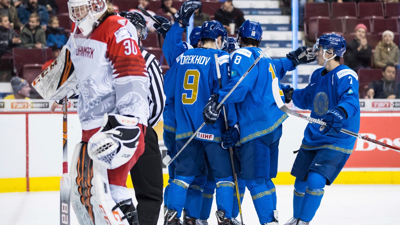 Hokejisti Kazachstanu zdolali v prvom zápase o udržanie Dánsko.