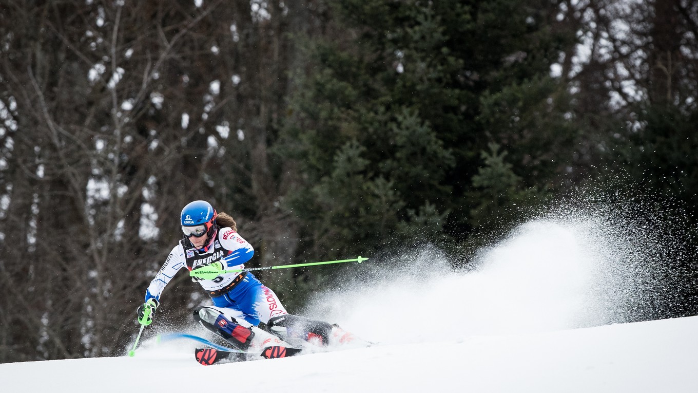 Petra Vlhová počas prvého kola pretekov svetového pohára v slalome žien v chorvátskom Záhrebe.