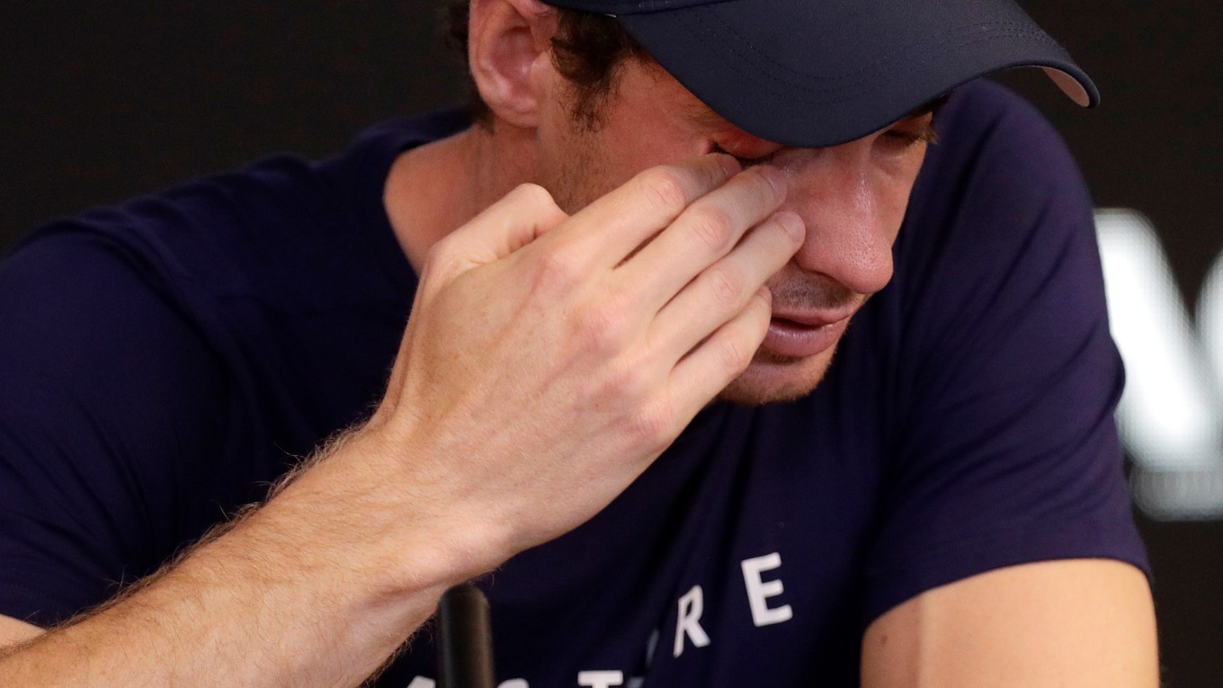 Andy Murray sa neubránil slzám.