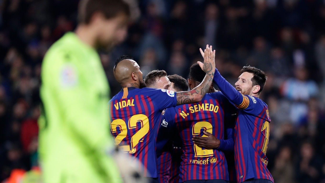 Futbalisti FC Barcelona postúpili ďalej po víťazstve 3:0 nad Levante v domácej odvete.