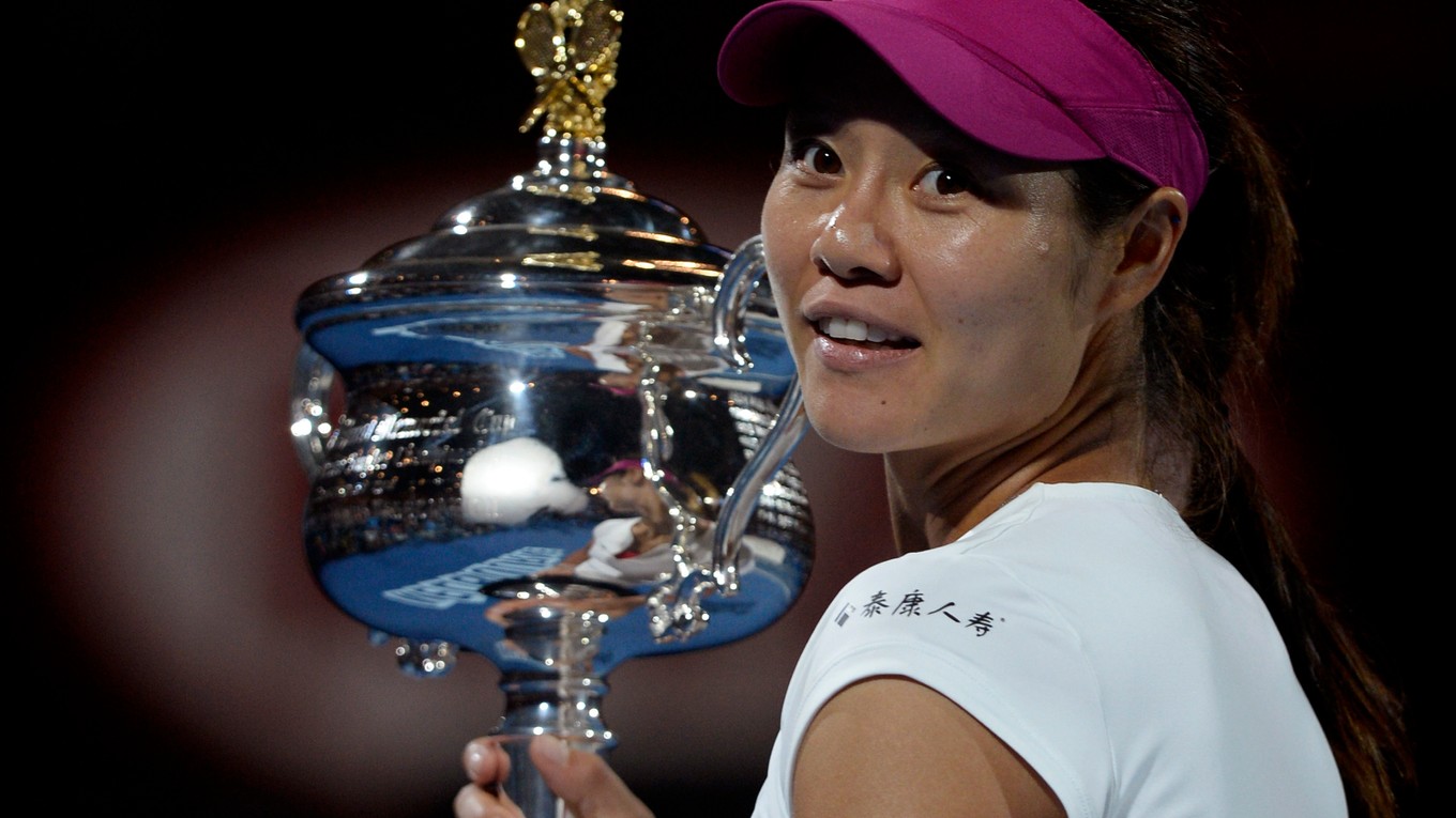 Na Li získala titul na Australian Open v roku 2014, keď zdolala slovenskú tenistku.