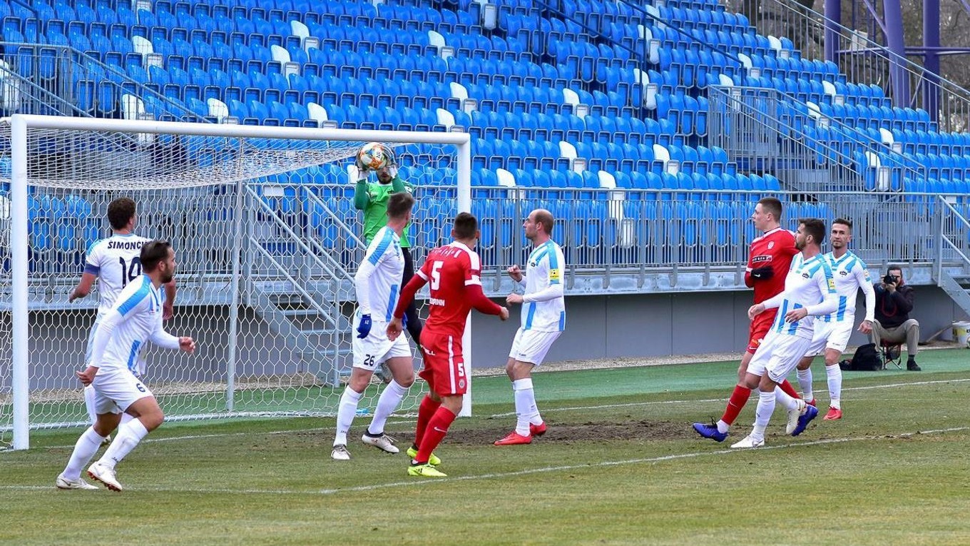 Futbalisti FC Nitra v generálke prehrali s Brnom 1:2. 