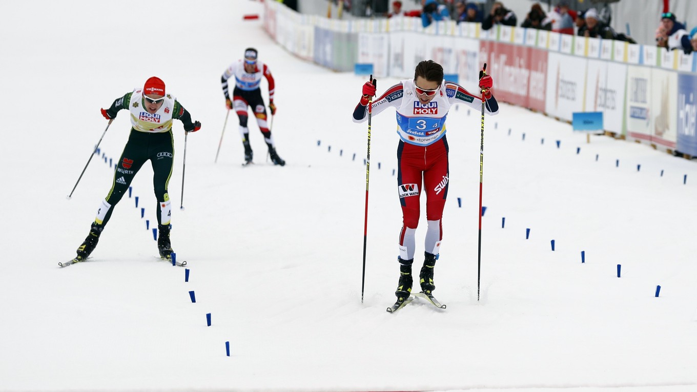 Jarl Magnus Riiber pečatí triumf Nórska.