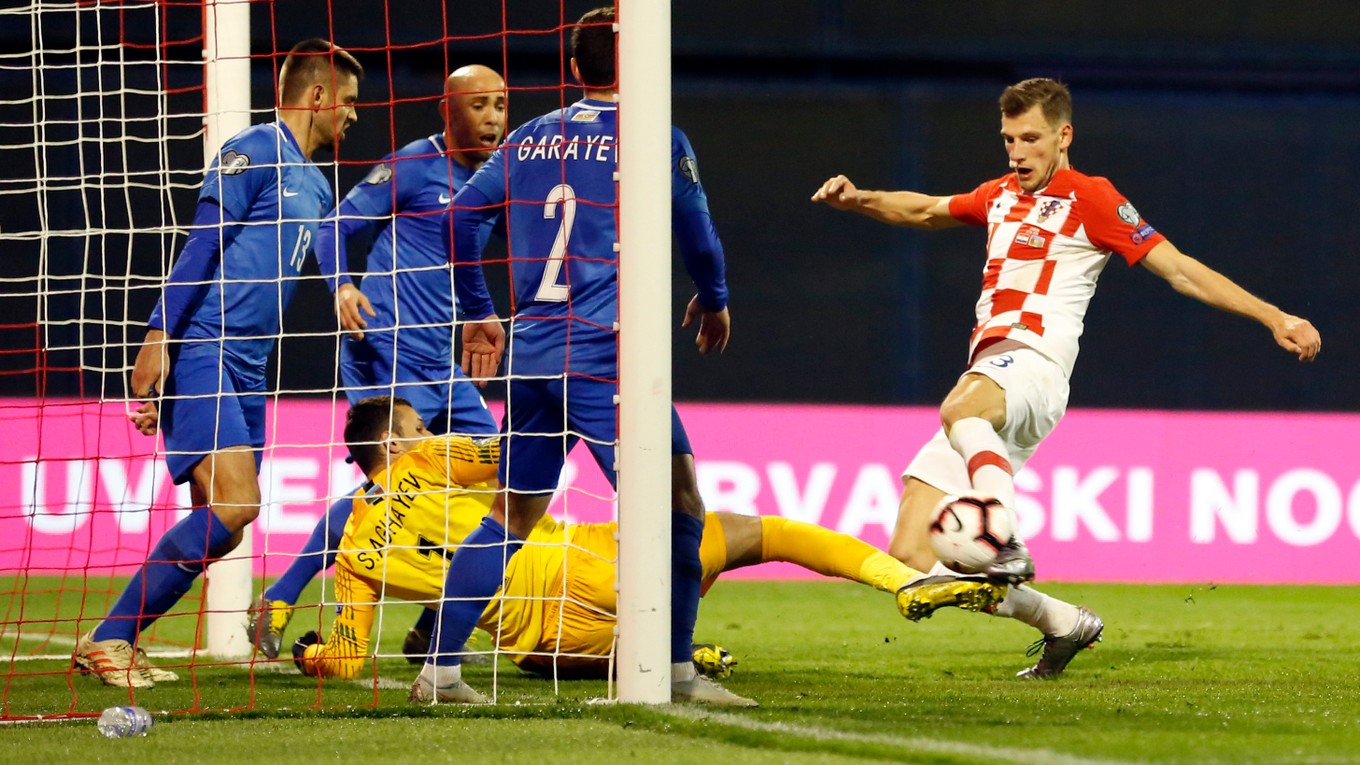 Momentka zo zápasu Chorvátsko - Azerbajdžan v kvalifikácii o postup na ME vo futbale 2020.