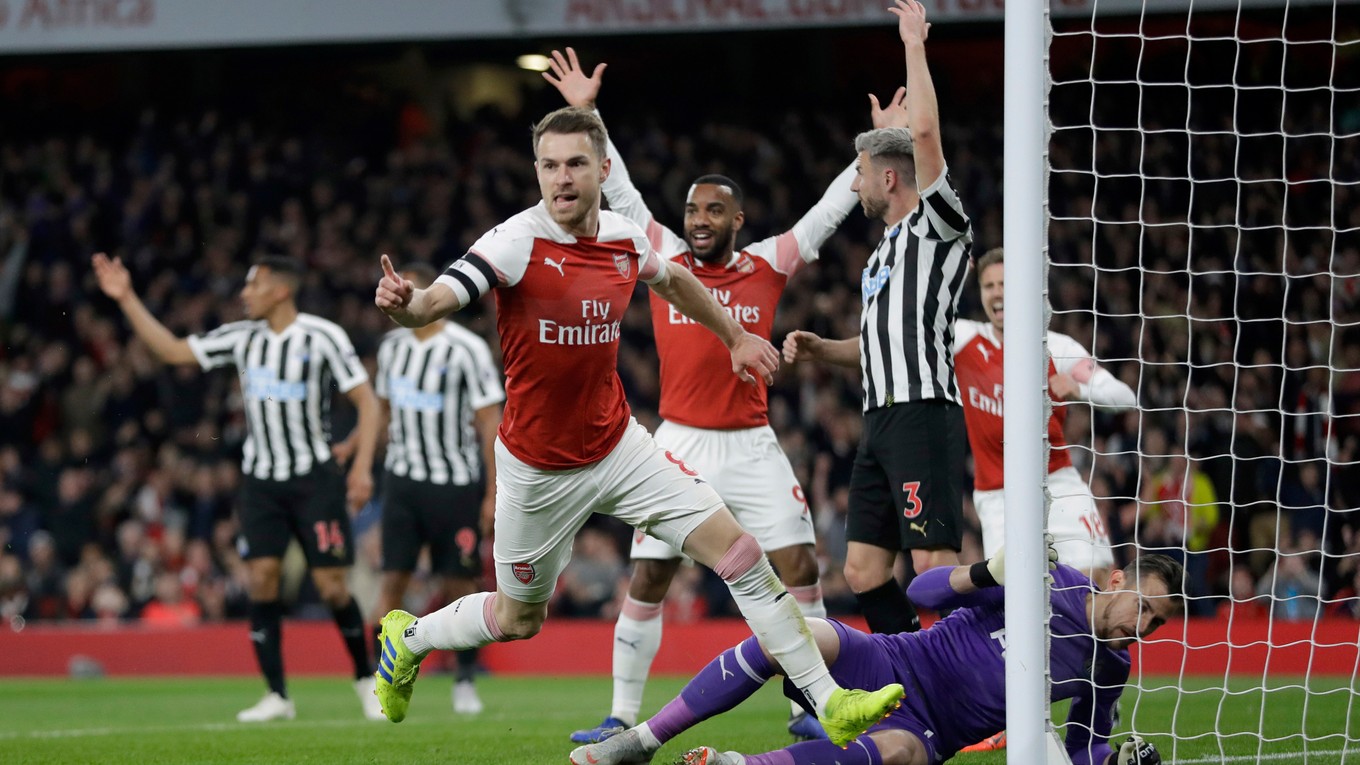 Momentka zo zápasu Arsenal Londýn - Newcastle United.