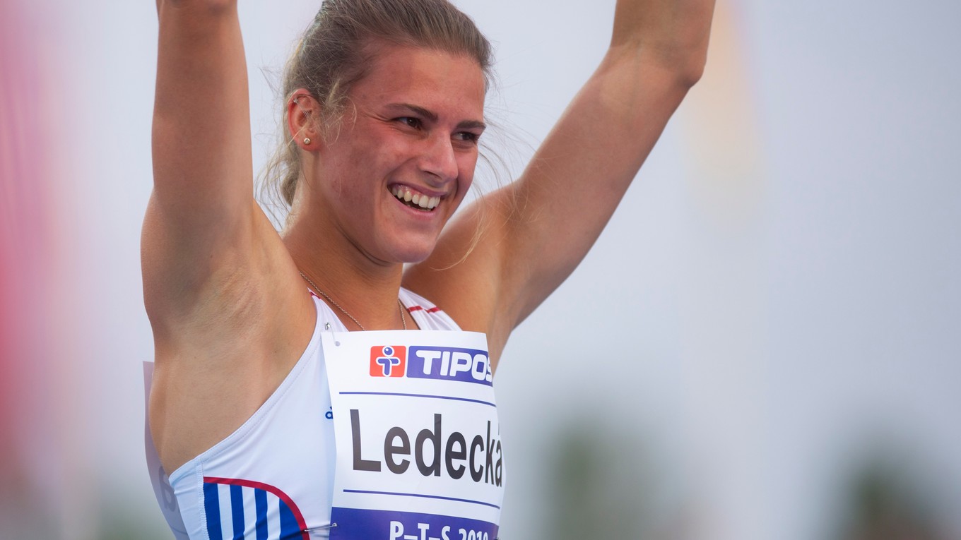 Slovenská atlétka v behu na 400 metrov cez prekážky Daniela Ledecká.
