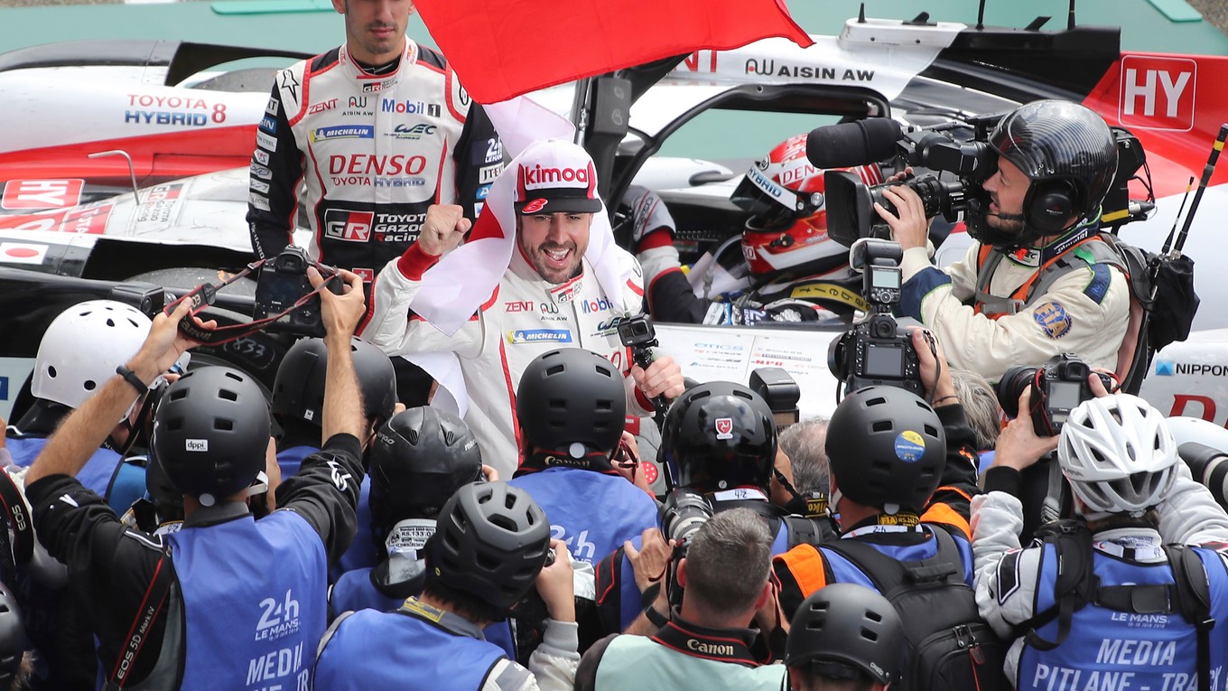 Fernando Alonso tento rok vyhral 24 hodín v Le Mans.
