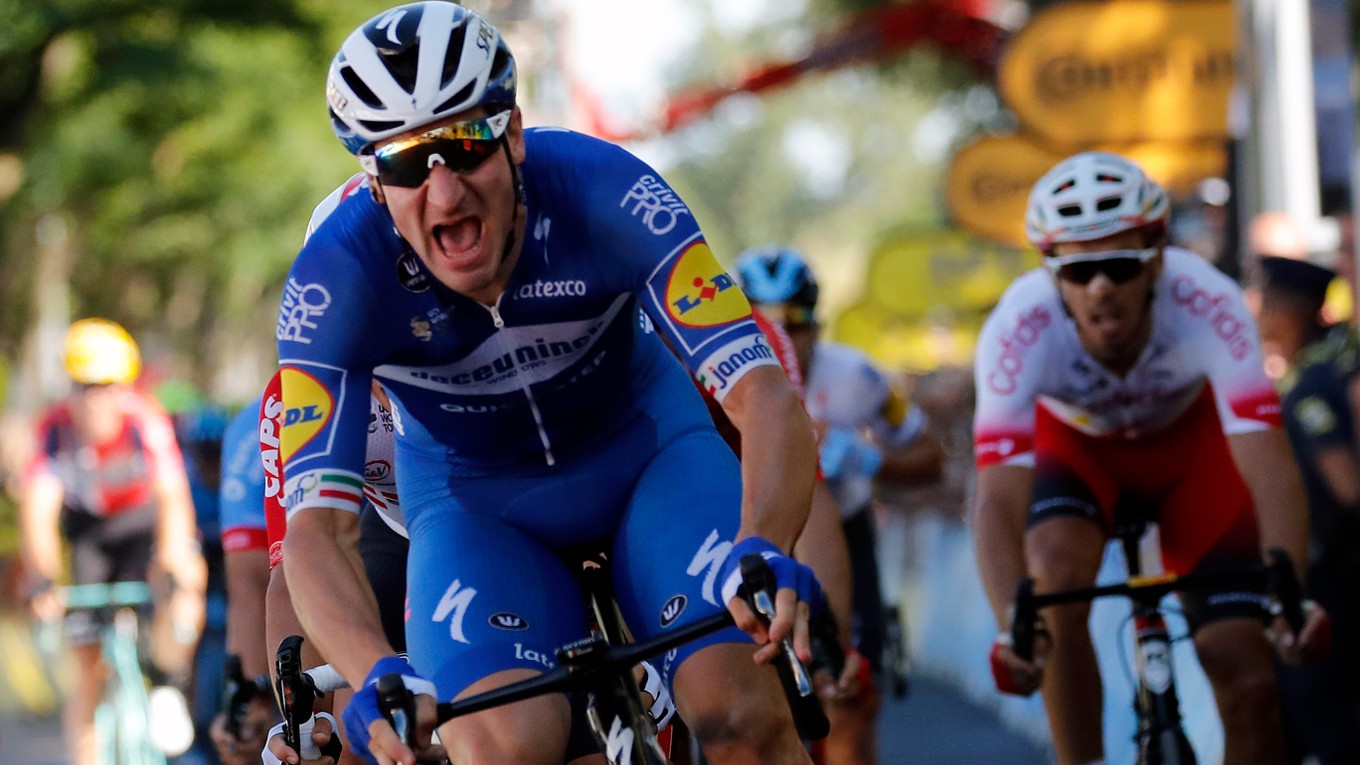 Elia Viviani víťazí vo štvrtej etape Tour de France 2019.