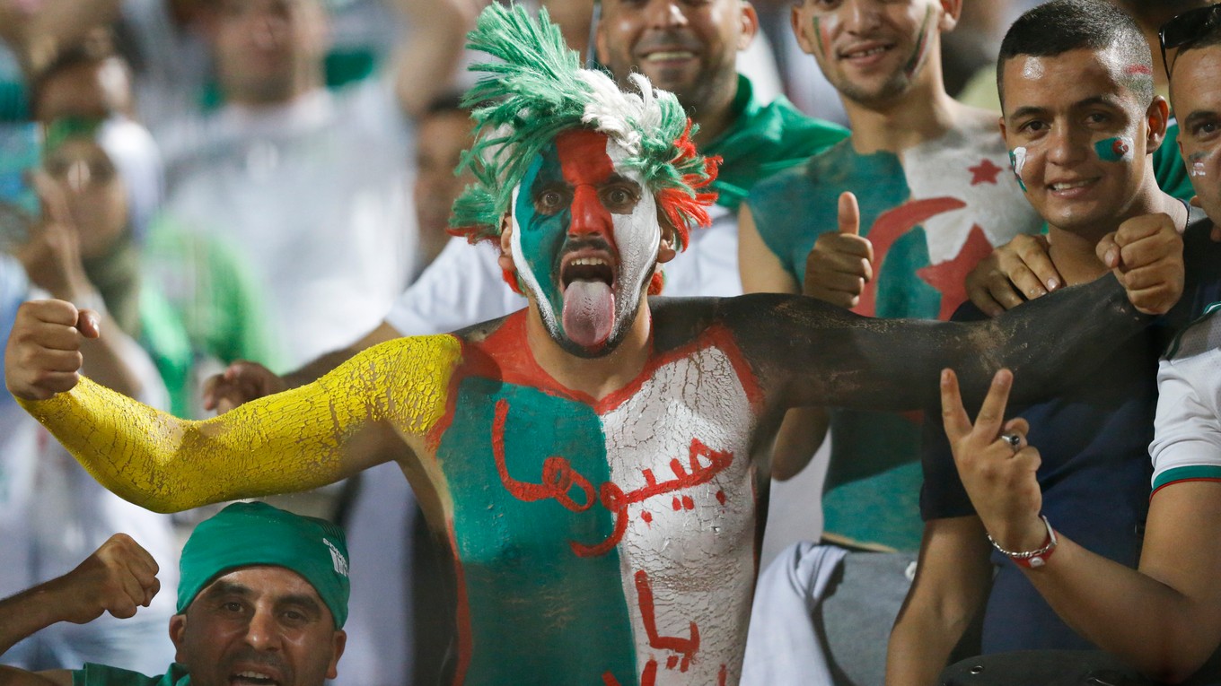 Fanúšikovia Alžírska vo finále Afrického pohára národov 2019.