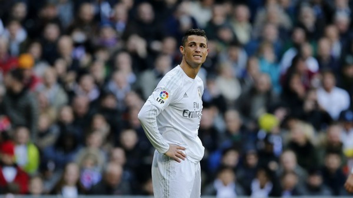 Cristiano Ronaldo po zápase s Atléticom Madrid tvrdil, že keby aj ostatní spoluhráči hrali ako on, mohli by byť prví.
