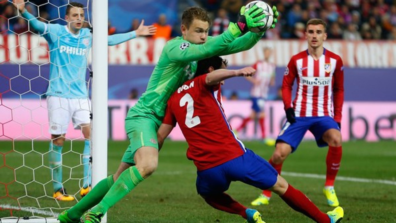 Eindhovenu k postupu nepomohol ani výborný výkon brankára Jeroena Zoeta.