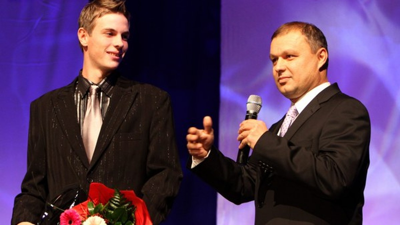 V ankete Tenista roka 2010 získal Horanský prvenstvo v kategórii Juniori.