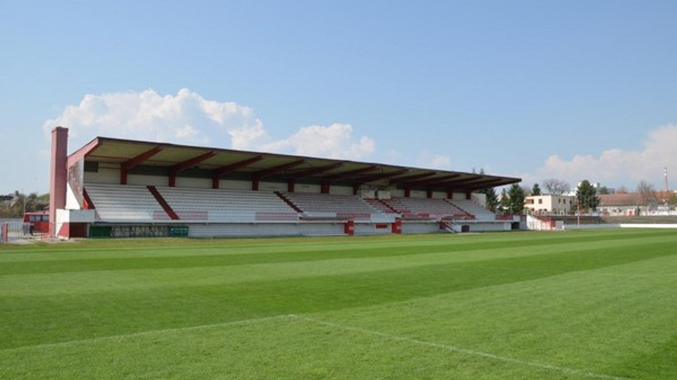 Na tomto štadióne bude v najbližšom období pôsobiť africká posila realizačného tímu Topoľčancov.
