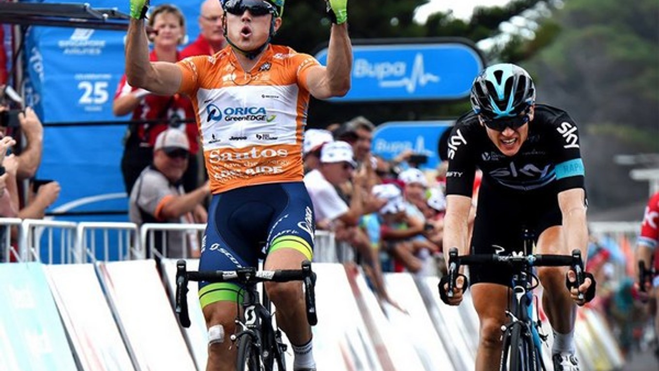 Víťazný Simon Gerrans, za ním druhý Brit Ben Swift.
