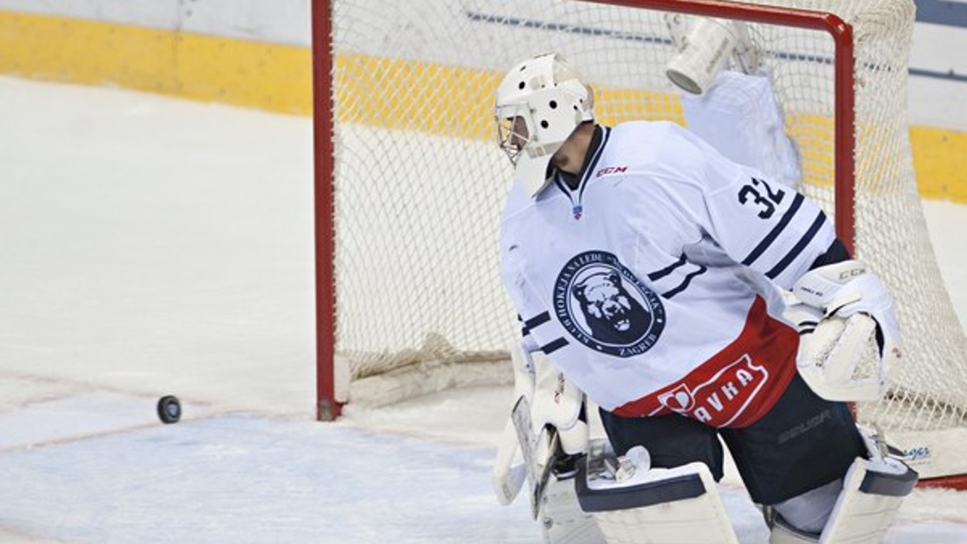 Medveščak Záhreb inkasoval v Novosibirsku šesť gólov.