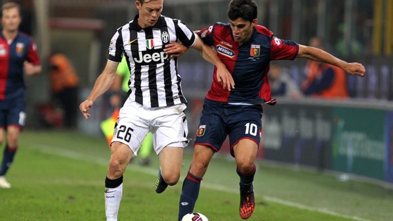Perotti (vpravo) patril medzi kľúčových hráčov FC Janov.